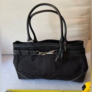 Coach Vintage Elegant Black Handbag